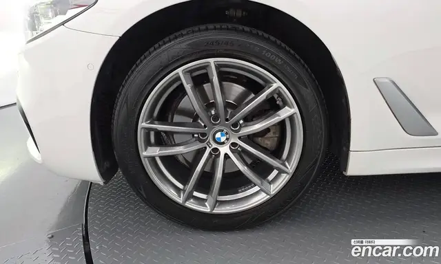 BMW 5 серия 2018 2.0 автомат (гидро), миниатюра 5