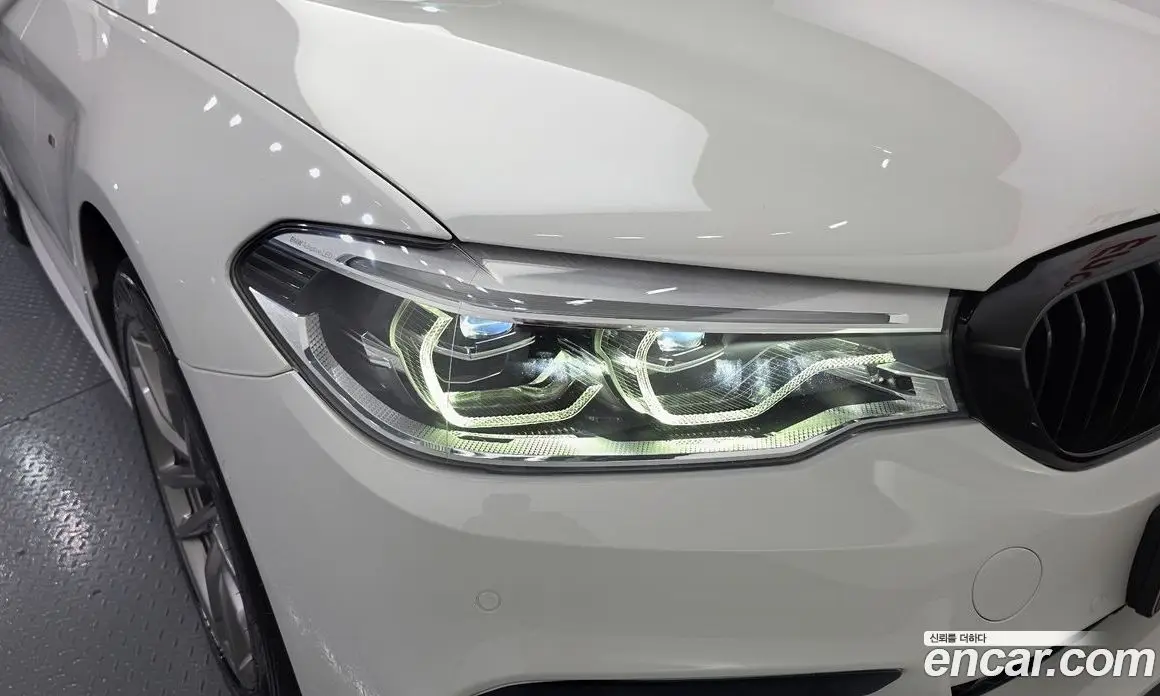 BMW 5 серия 2018 2.0 автомат (гидро), фото 8