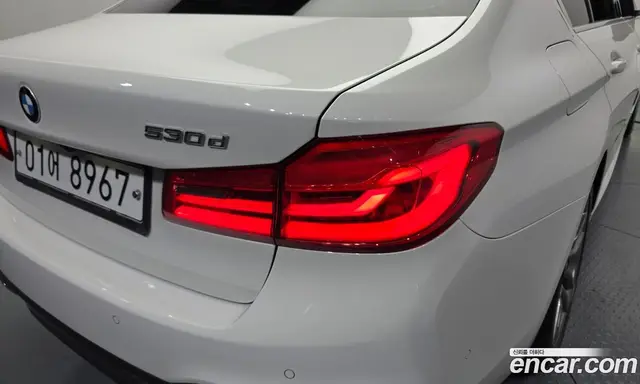 BMW 5 серия 2018 2.0 автомат (гидро), миниатюра 9