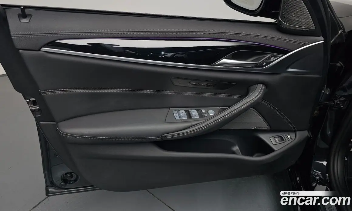 BMW 5 серия 2023 2.0 автомат (гидро), фото 14