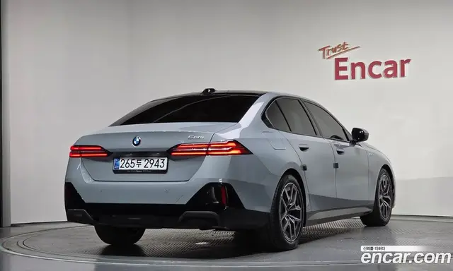 BMW 5 серия 2024 2.0 автомат (гидро), миниатюра 2