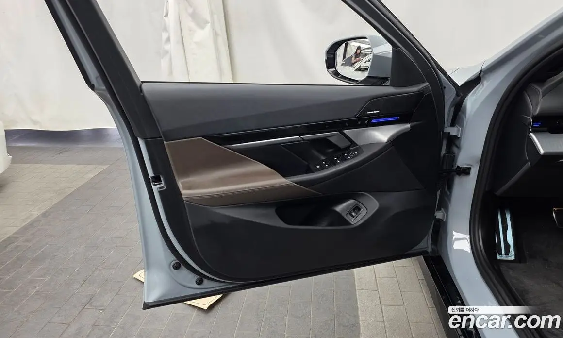 BMW 5 серия 2024 2.0 автомат (гидро), фото 14