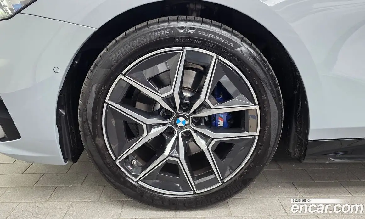 BMW 5 серия 2024 2.0 автомат (гидро), фото 5