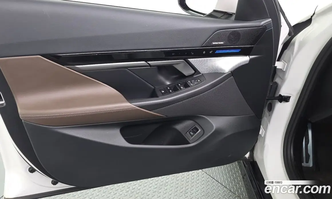 BMW 5 серия 2024 2.0 автомат (гидро), фото 14