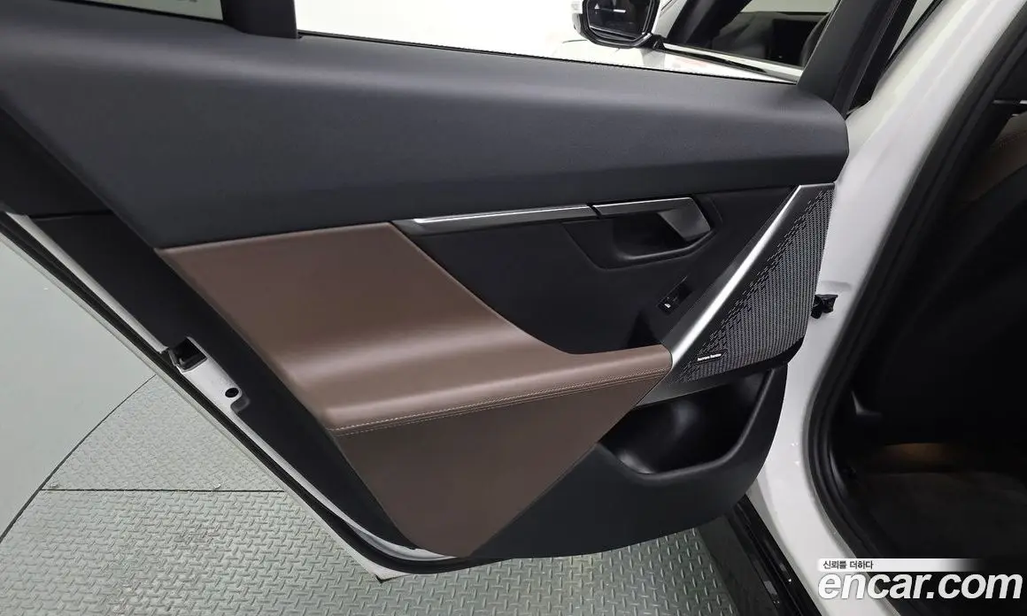 BMW 5 серия 2024 2.0 автомат (гидро), фото 15