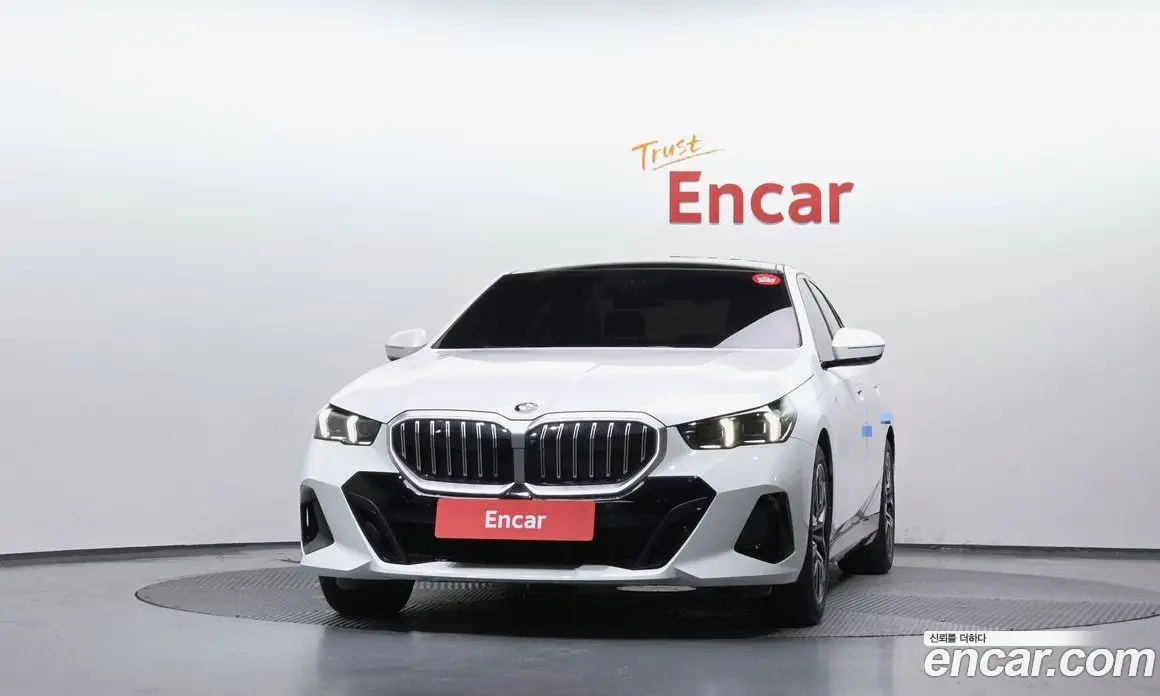 BMW 5 серия 2024 2.0 автомат (гидро), фото 3