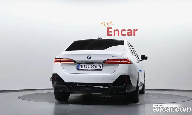 BMW 5 серия 2024 2.0 автомат (гидро), миниатюра 4