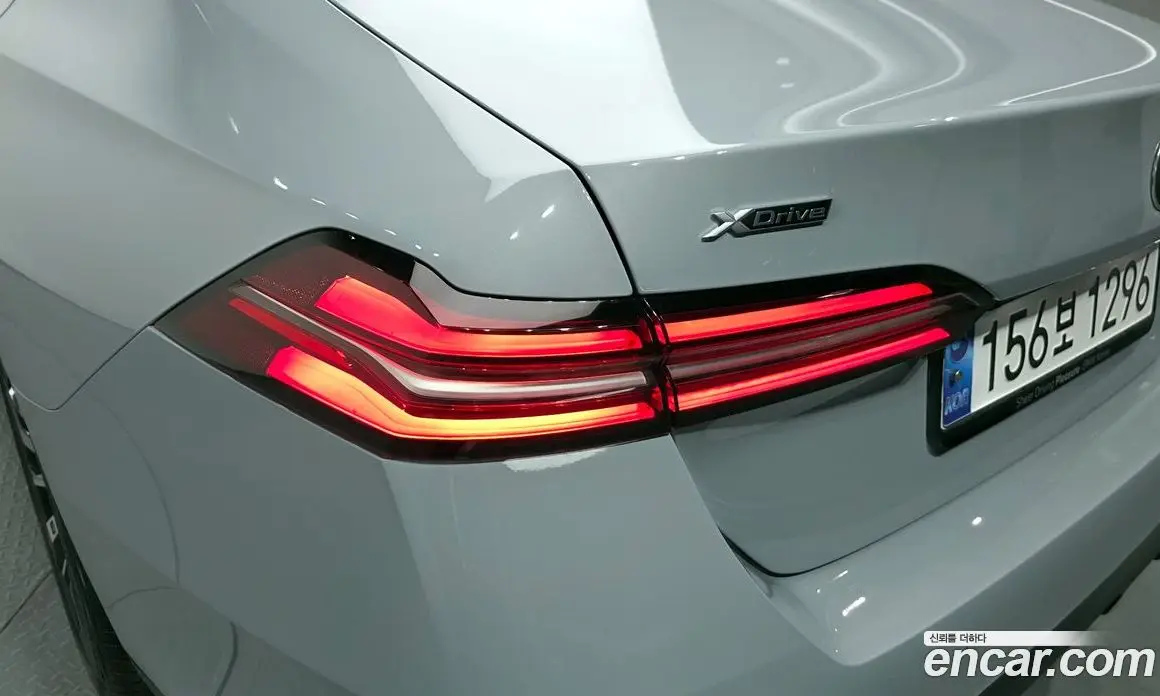 BMW 5 серия 2025 2.0 автомат (гидро), фото 9
