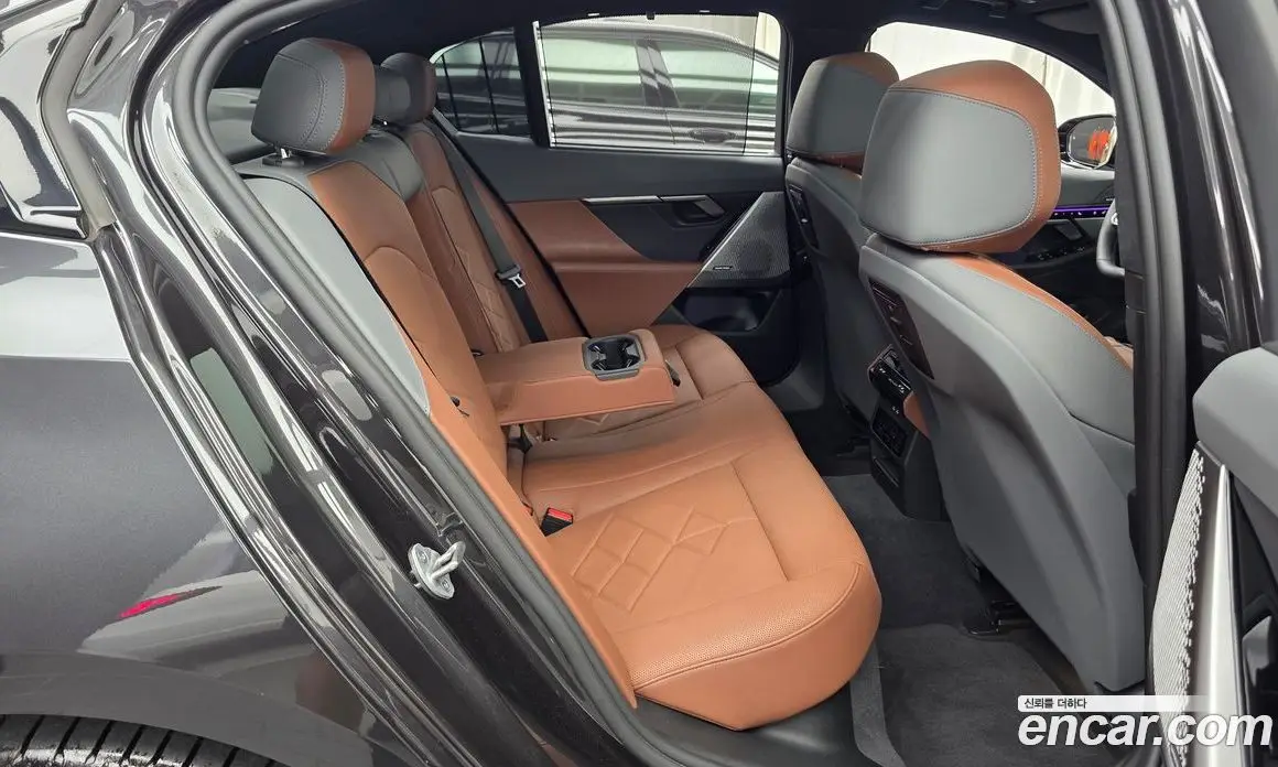 BMW 5 серия 2025 2.0 автомат (гидро), фото 18 BMW 5 серия 2025 2.0 автомат (гидро), фото 18