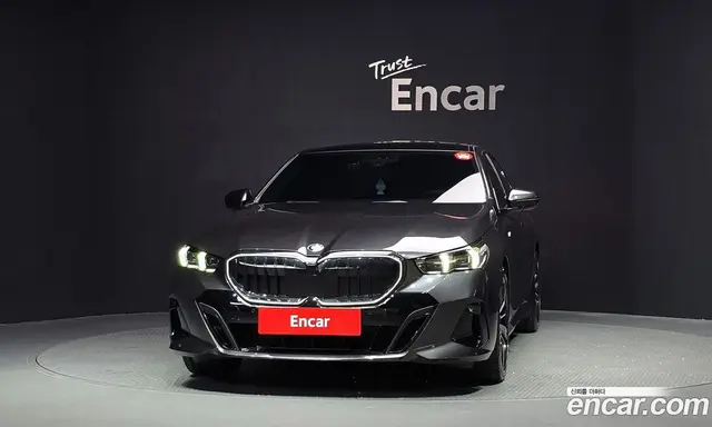 BMW 5 серия 2025 2.0 автомат (гидро), миниатюра 3 BMW 5 серия 2025 2.0 автомат (гидро), миниатюра 3