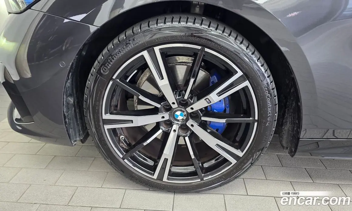 BMW 5 серия 2025 2.0 автомат (гидро), фото 5 BMW 5 серия 2025 2.0 автомат (гидро), фото 5
