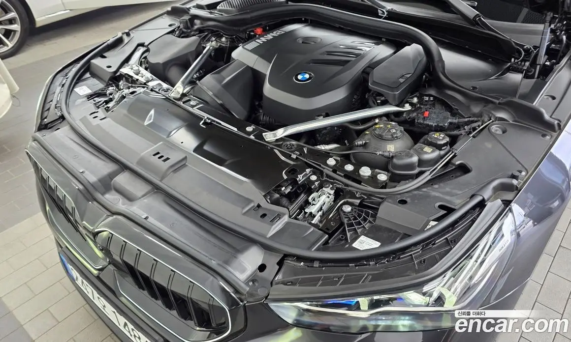BMW 5 серия 2025 2.0 автомат (гидро), фото 6 BMW 5 серия 2025 2.0 автомат (гидро), фото 6
