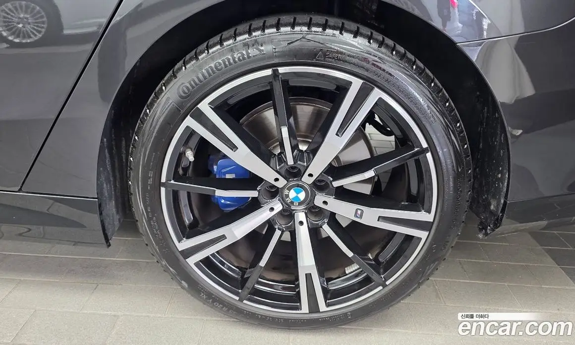 BMW 5 серия 2025 2.0 автомат (гидро), фото 7 BMW 5 серия 2025 2.0 автомат (гидро), фото 7
