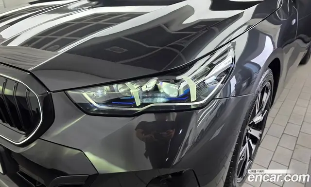 BMW 5 серия 2025 2.0 автомат (гидро), миниатюра 8 BMW 5 серия 2025 2.0 автомат (гидро), миниатюра 8