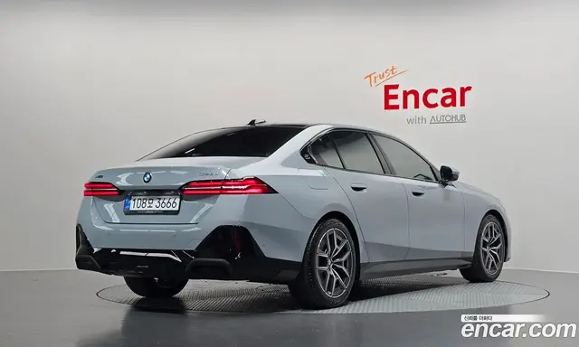 BMW 5 серия 2026 2.0 автомат (гидро), миниатюра 2