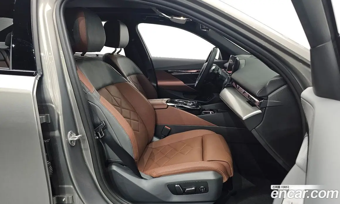 BMW 5 серия 2026 2.0 автомат (гидро), фото 13 BMW 5 серия 2026 2.0 автомат (гидро), фото 13