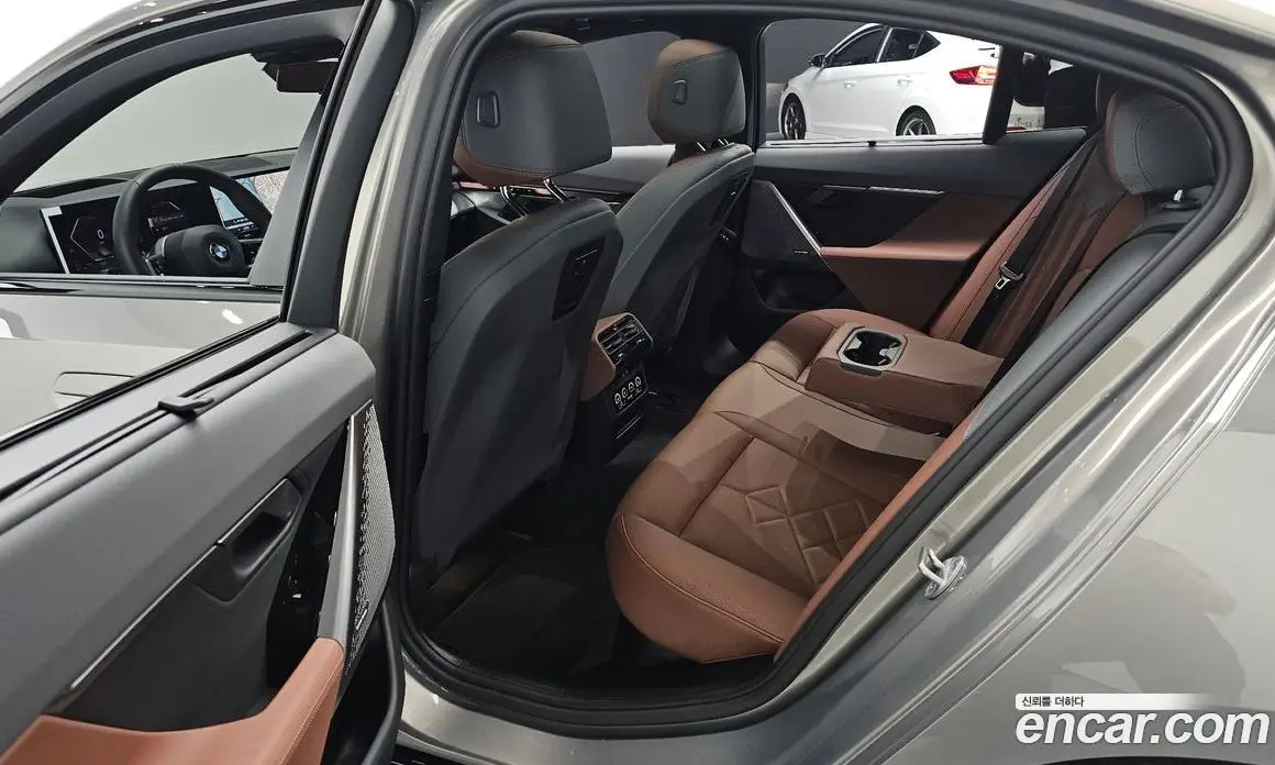 BMW 5 серия 2026 2.0 автомат (гидро), фото 18 BMW 5 серия 2026 2.0 автомат (гидро), фото 18