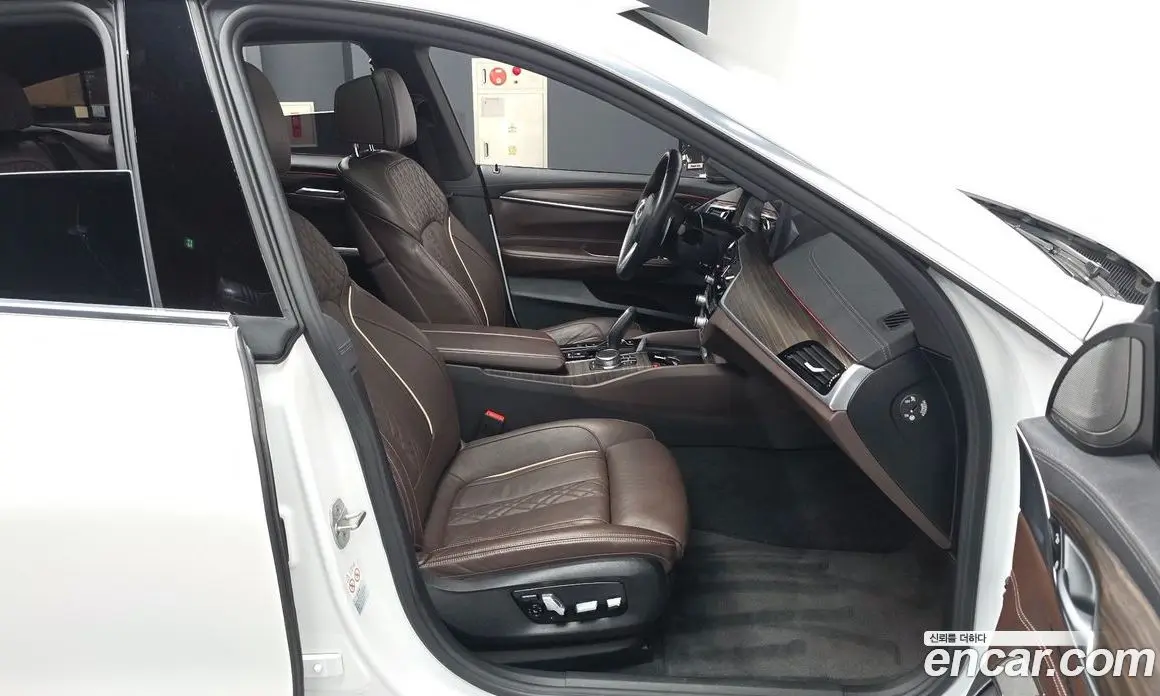 BMW 6 серия 2021 3.0 автомат (гидро), фото 17 BMW 6 серия 2021 3.0 автомат (гидро), фото 17