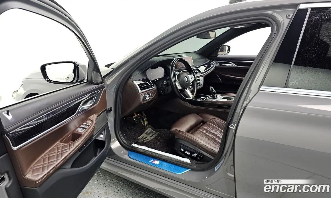 BMW 7 серия 2021 3.0 автомат (гидро), фото 13