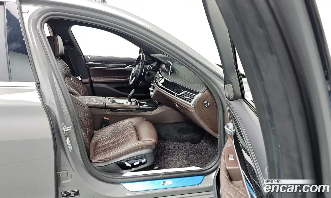BMW 7 серия 2021 3.0 автомат (гидро), фото 17