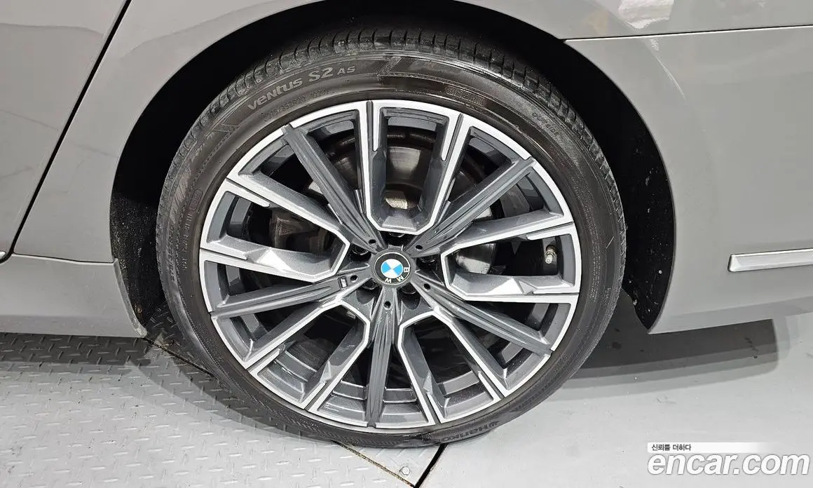 BMW 7 серия 2021 3.0 автомат (гидро), фото 7