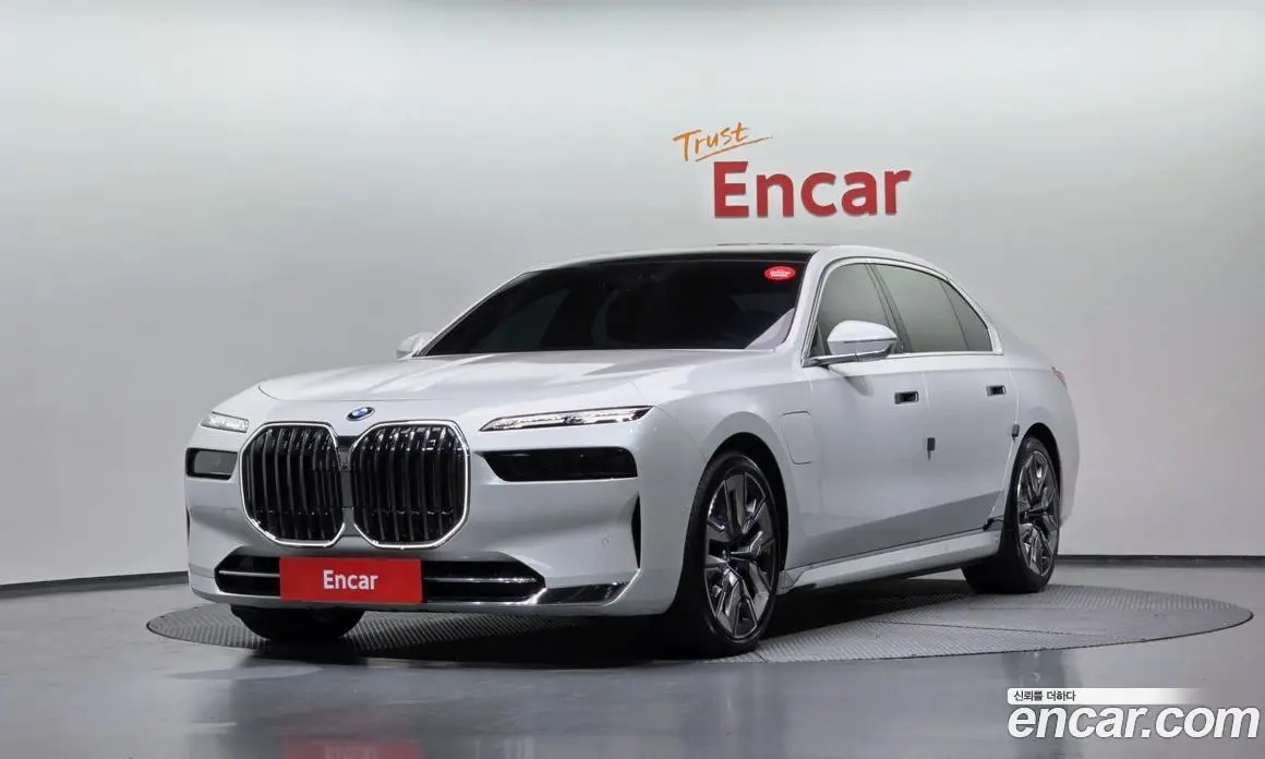 BMW 7 серия 2023 3.0 автомат (гидро), фото 1 BMW 7 серия 2023 3.0 автомат (гидро), фото 1
