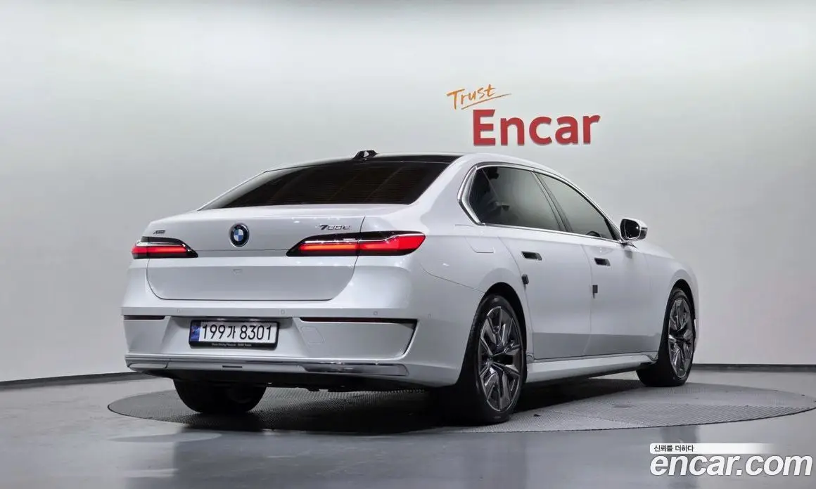BMW 7 серия 2023 3.0 автомат (гидро), фото 2 BMW 7 серия 2023 3.0 автомат (гидро), фото 2