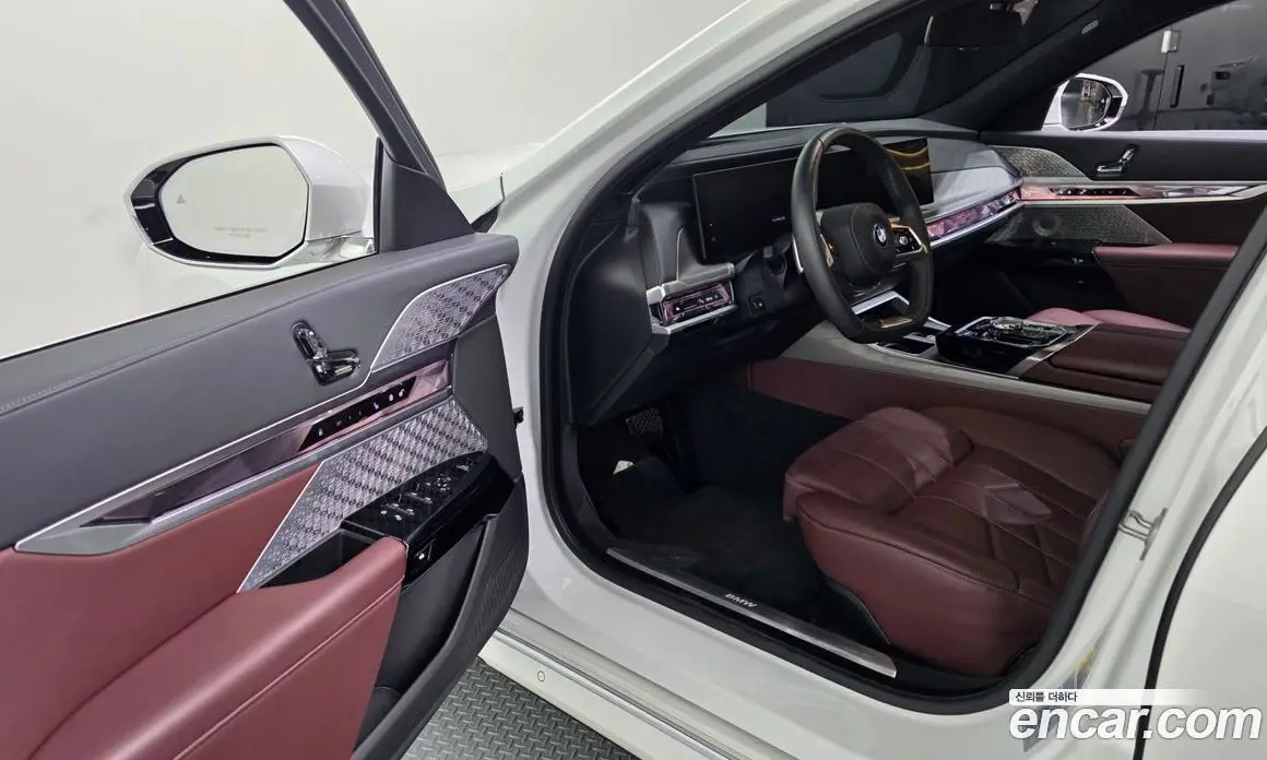 BMW 7 серия 2023 3.0 автомат (гидро), фото 13 BMW 7 серия 2023 3.0 автомат (гидро), фото 13