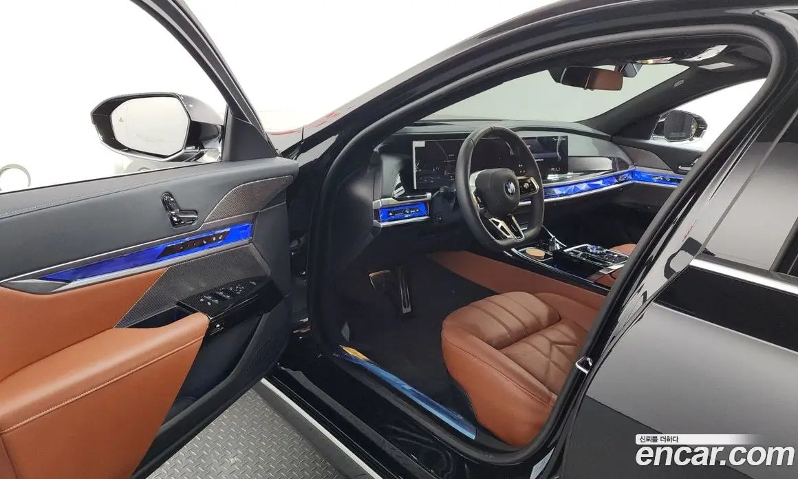 BMW 7 серия 2025 3.0 автомат (гидро), фото 13 BMW 7 серия 2025 3.0 автомат (гидро), фото 13