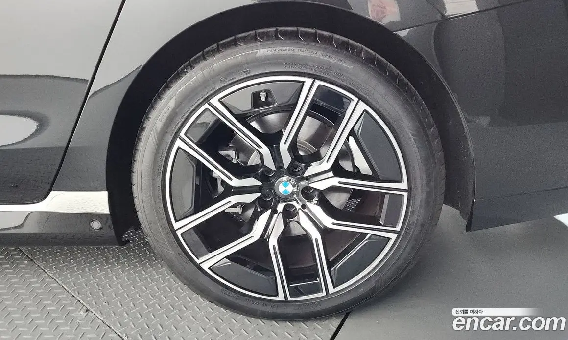 BMW 7 серия 2025 3.0 автомат (гидро), фото 7 BMW 7 серия 2025 3.0 автомат (гидро), фото 7