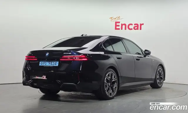 BMW i5 2023 0.2 автомат (гидро), миниатюра 2