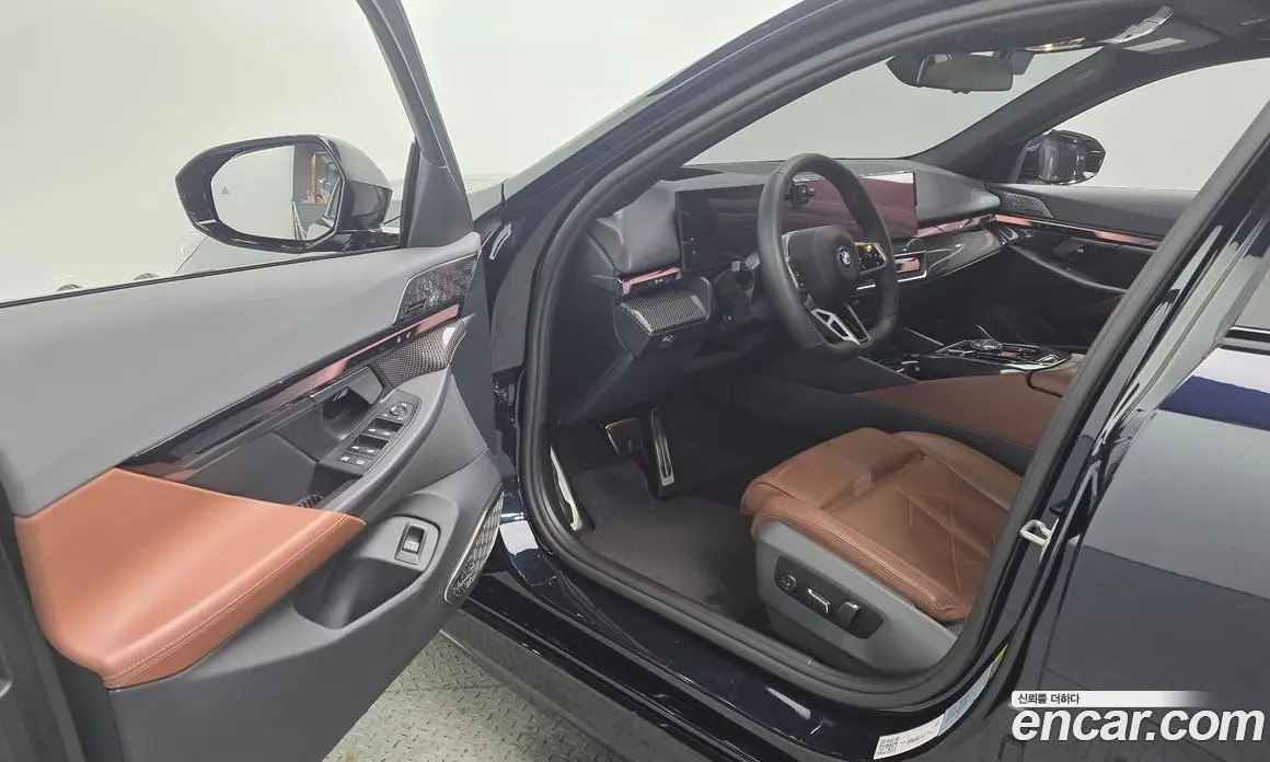 BMW i5 2023 0.2 автомат (гидро), фото 13