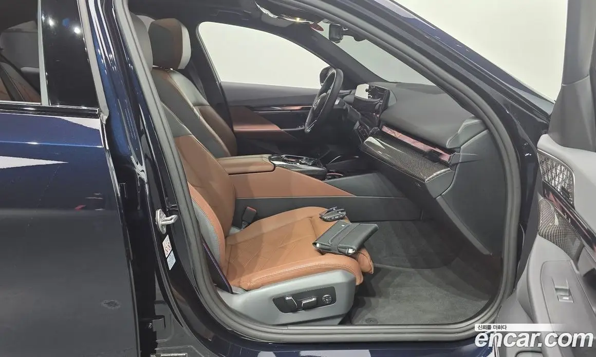 BMW i5 2023 0.2 автомат (гидро), фото 16