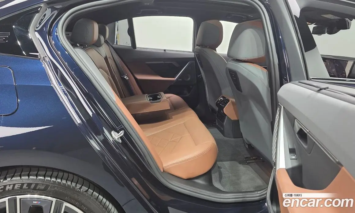 BMW i5 2023 0.2 автомат (гидро), фото 17