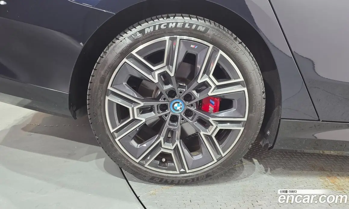 BMW i5 2023 0.2 автомат (гидро), фото 5