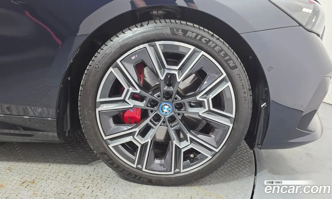 BMW i5 2023 0.2 автомат (гидро), фото 7