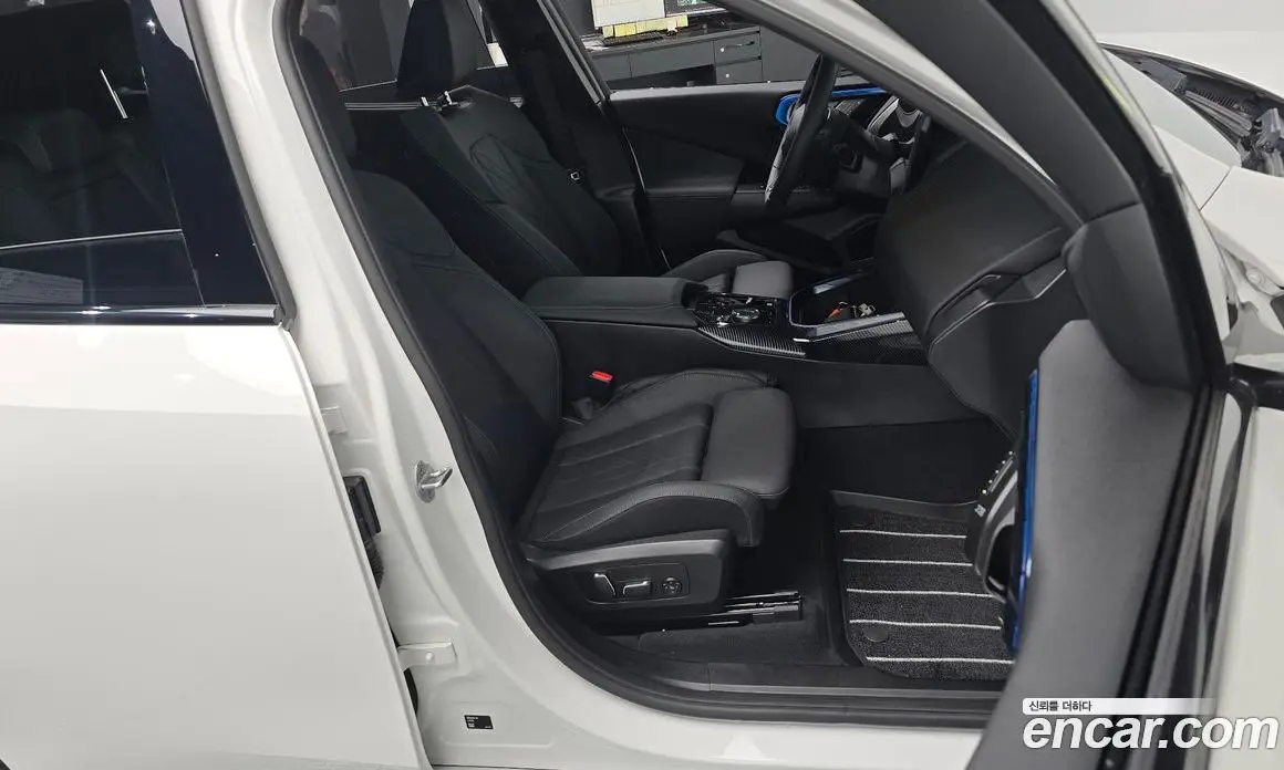 BMW X3 2025 2.0 автомат (гидро), фото 15