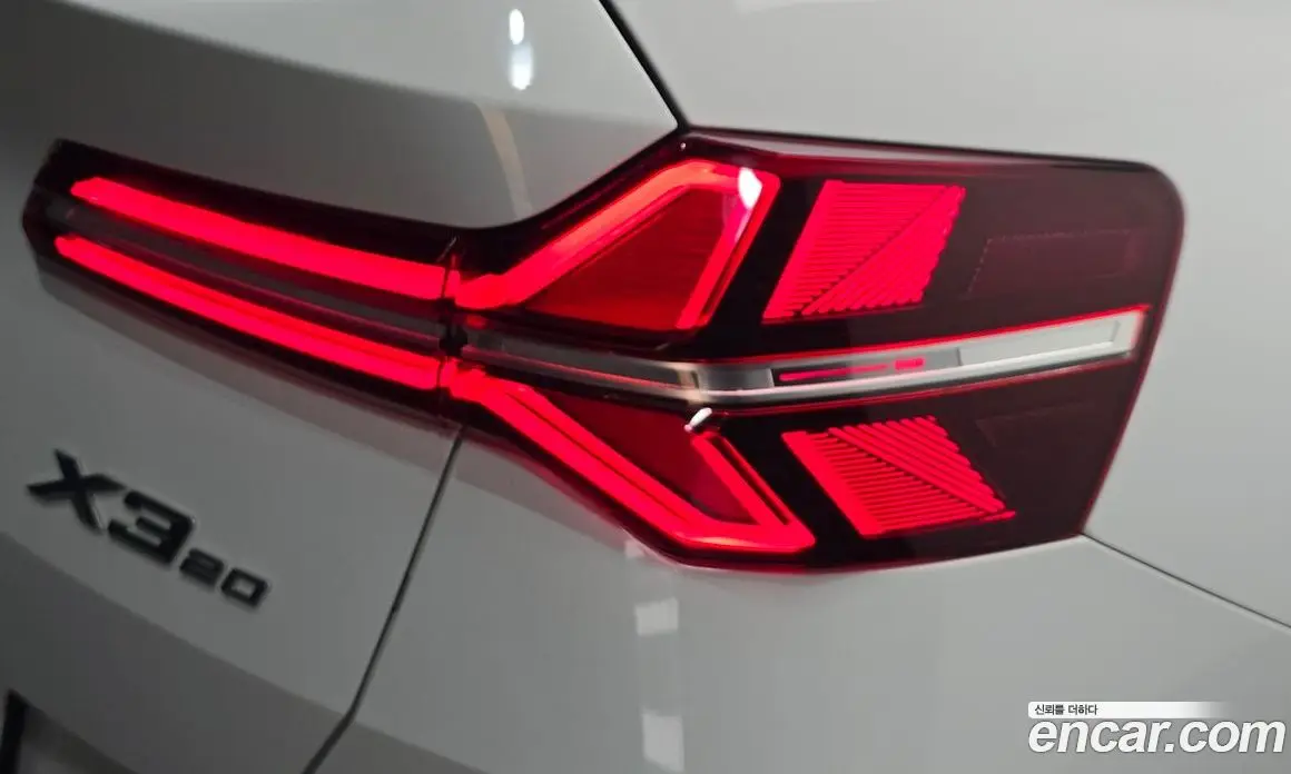 BMW X3 2025 2.0 автомат (гидро), фото 8