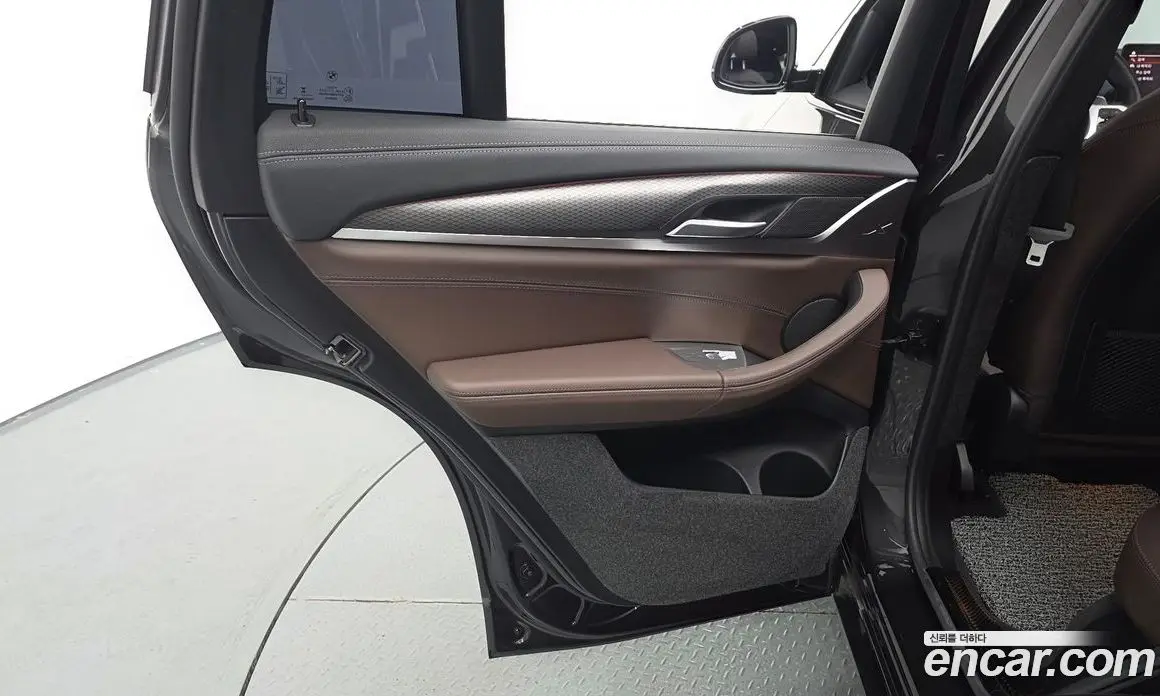 BMW X4 2023 2.0 автомат (гидро), фото 15