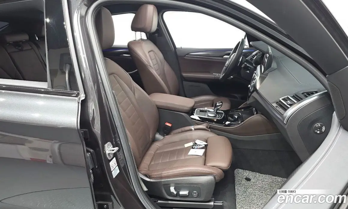 BMW X4 2023 2.0 автомат (гидро), фото 16