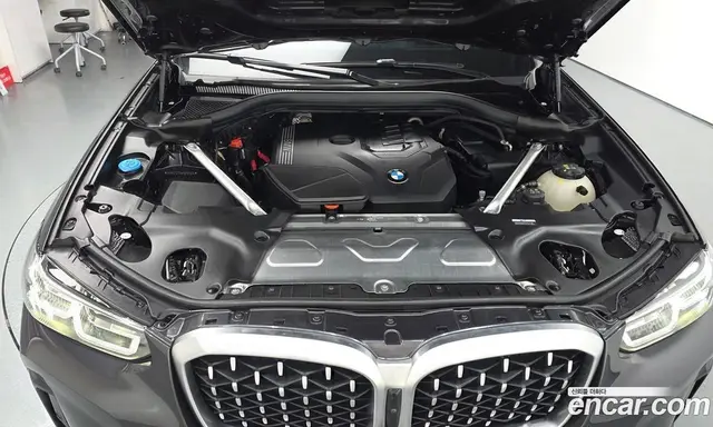 BMW X4 2023 2.0 автомат (гидро), миниатюра 6