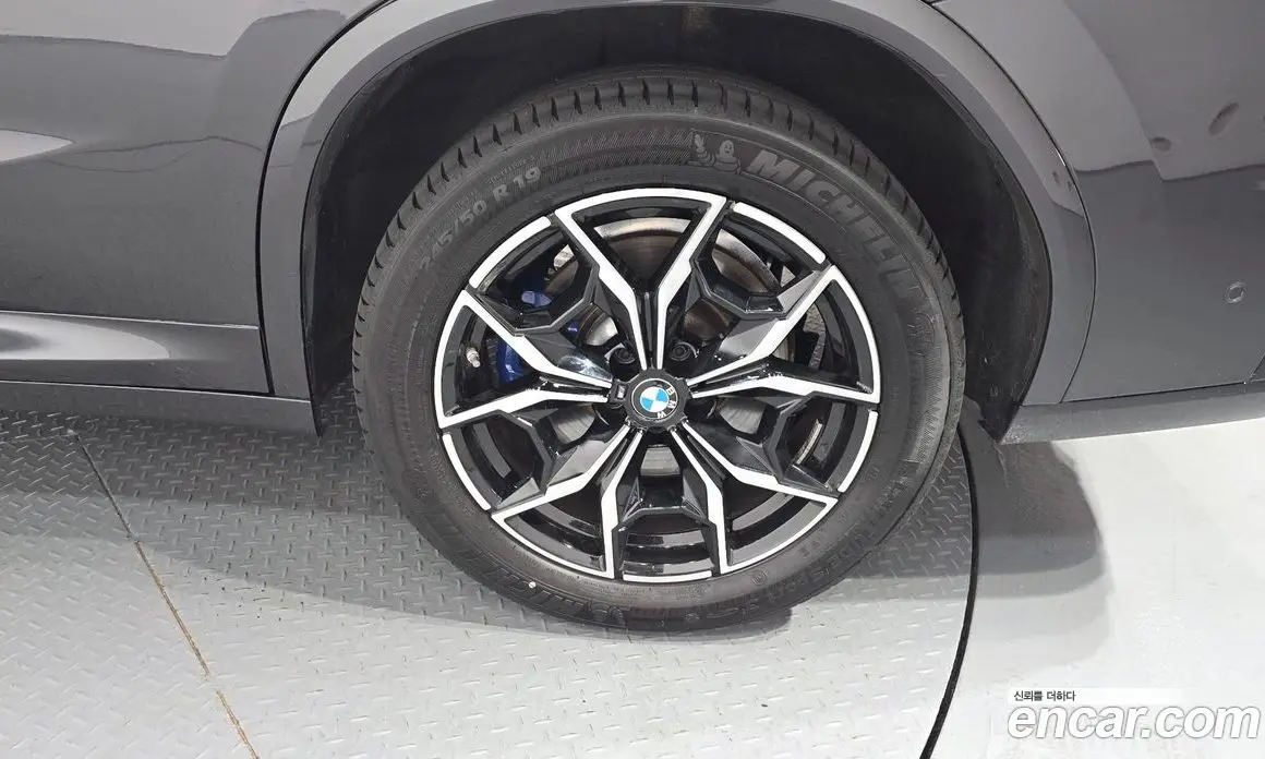 BMW X4 2023 2.0 автомат (гидро), фото 7