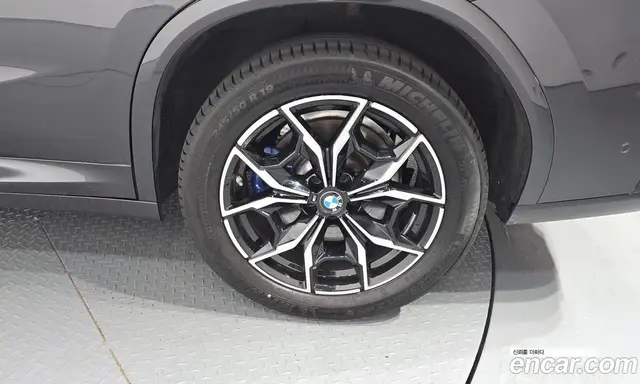 BMW X4 2023 2.0 автомат (гидро), миниатюра 7
