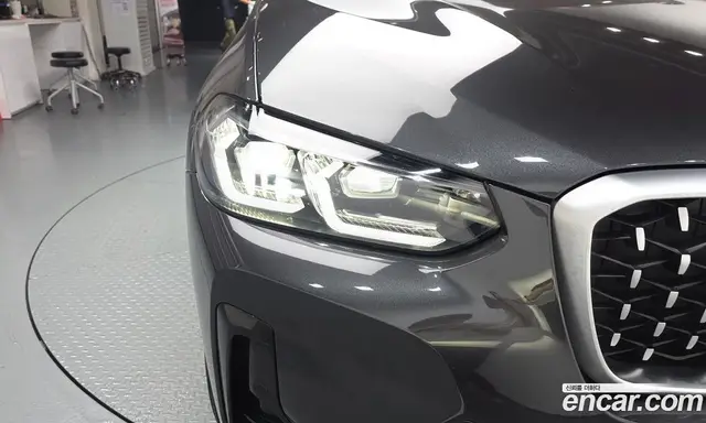 BMW X4 2023 2.0 автомат (гидро), миниатюра 8