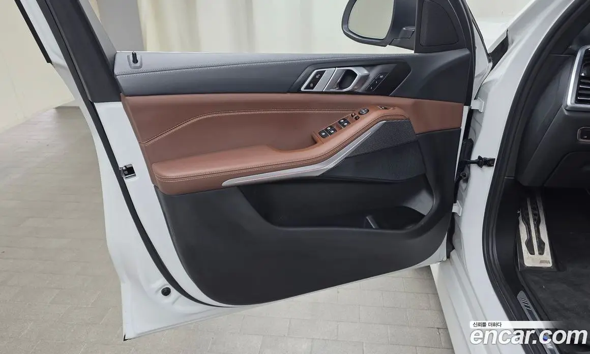 BMW X5 2022 3.0 автомат (гидро), фото 14