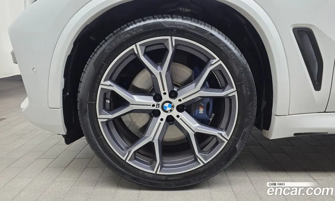 BMW X5 2022 3.0 автомат (гидро), фото 5