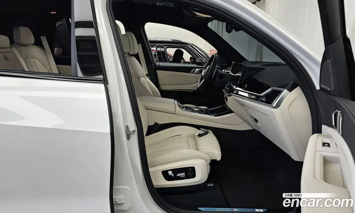 BMW X5 2025 3.0 автомат (гидро), фото 17
