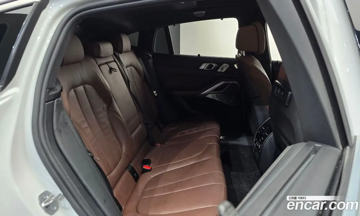 BMW X6 2021 3.0 автомат (гидро), фото 17