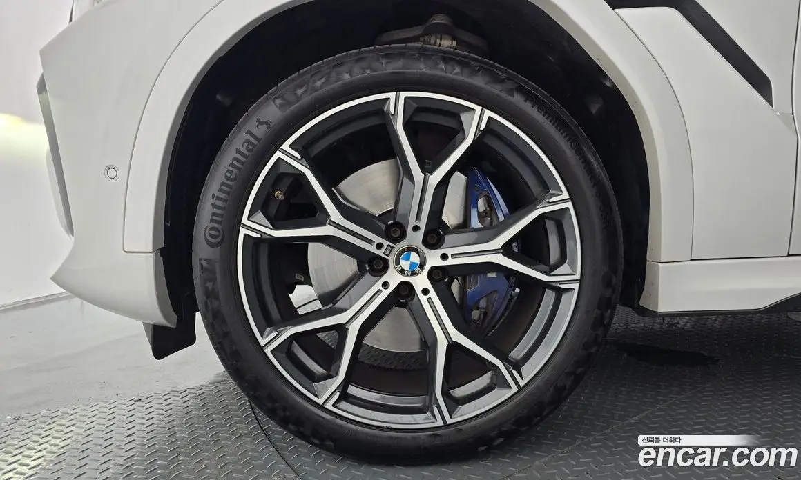BMW X6 2021 3.0 автомат (гидро), фото 5