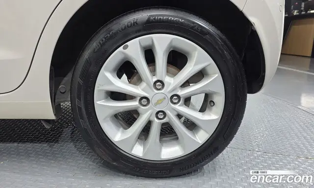 Chevrolet Spark 2020 1.0 автомат (гидро), миниатюра 7 Chevrolet Spark 2020 1.0 автомат (гидро), миниатюра 7